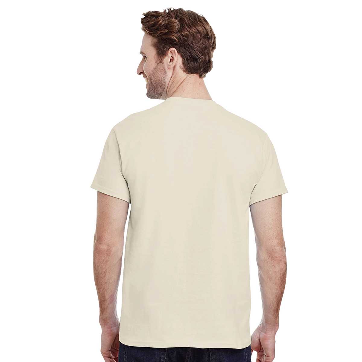 Homme portant le T-shirt Emblème Sable BAMG — vue de dos